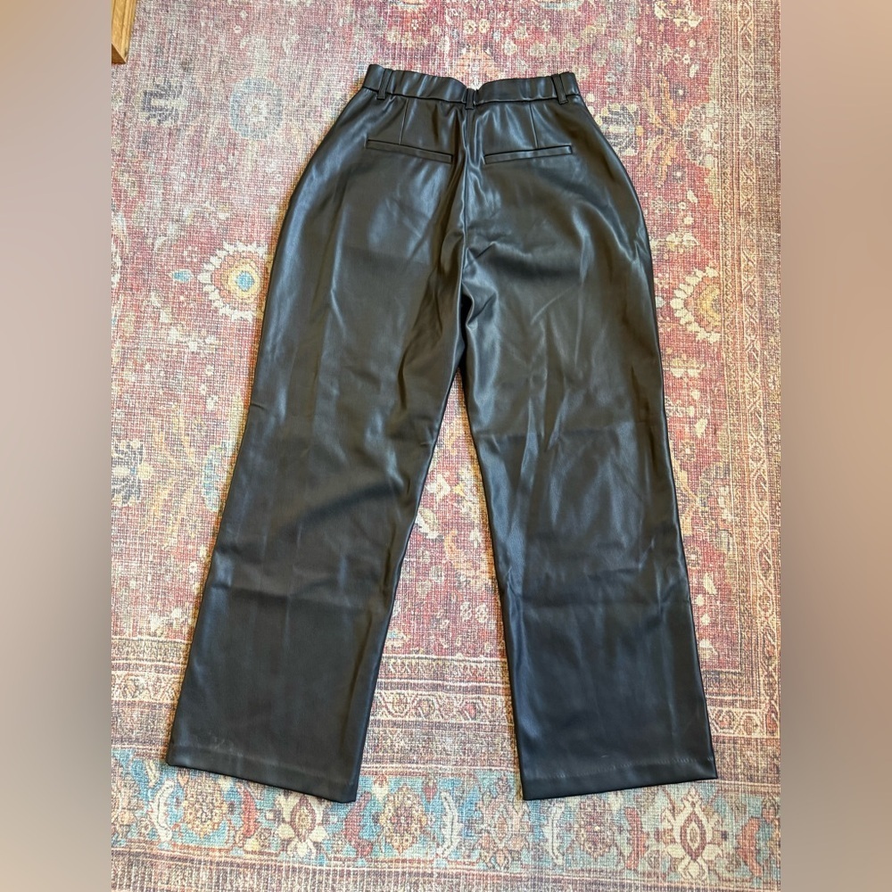 Abercrombie&Fitch Women’s Medium Curve Love Vegan Leather Pleated Sloan Trousers - Picture 9 of 10